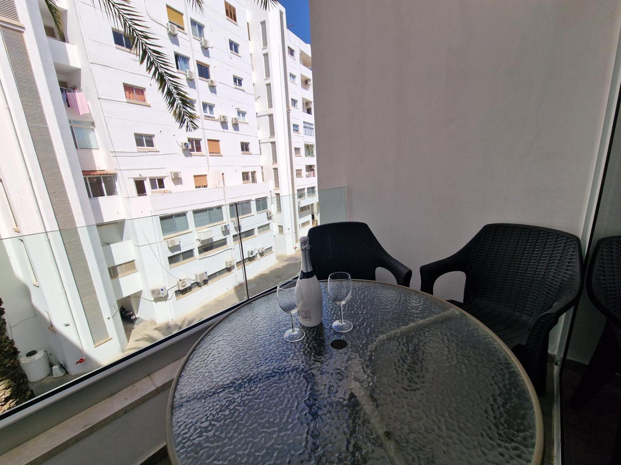 Tropical Paradise 200M From Finikoudes Beach Larnaca Zewnętrze zdjęcie