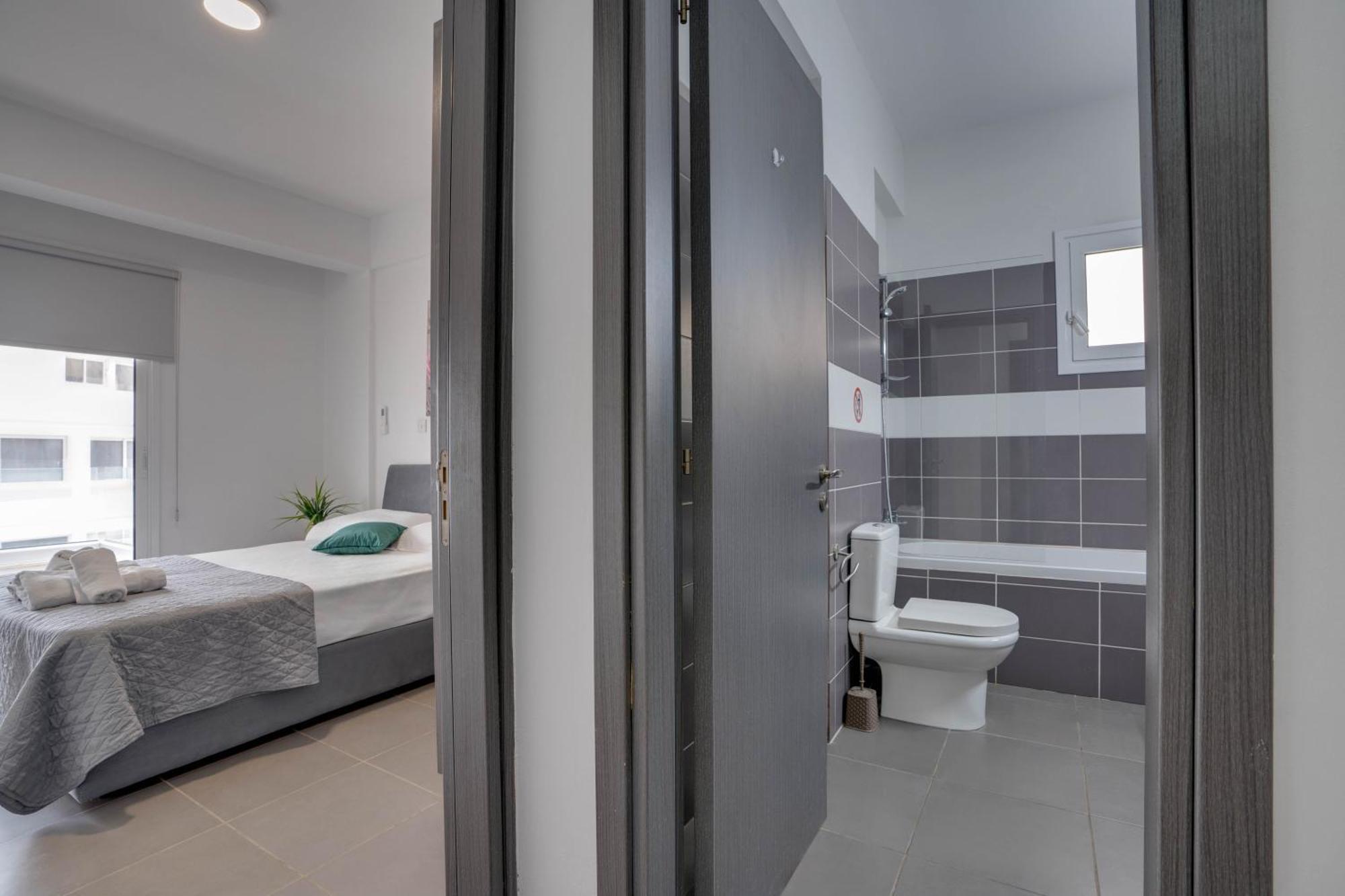 Tropical Paradise 200M From Finikoudes Beach Larnaca Zewnętrze zdjęcie