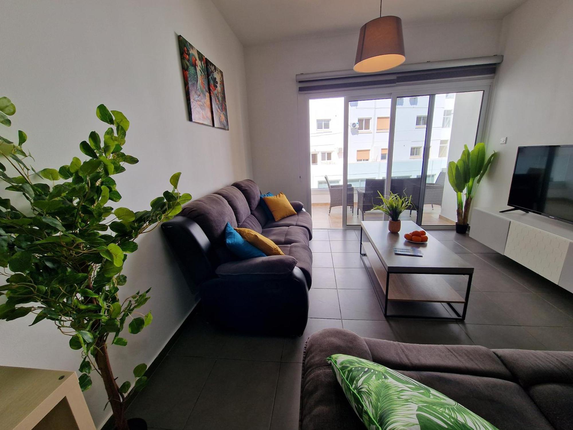Tropical Paradise 200M From Finikoudes Beach Larnaca Zewnętrze zdjęcie