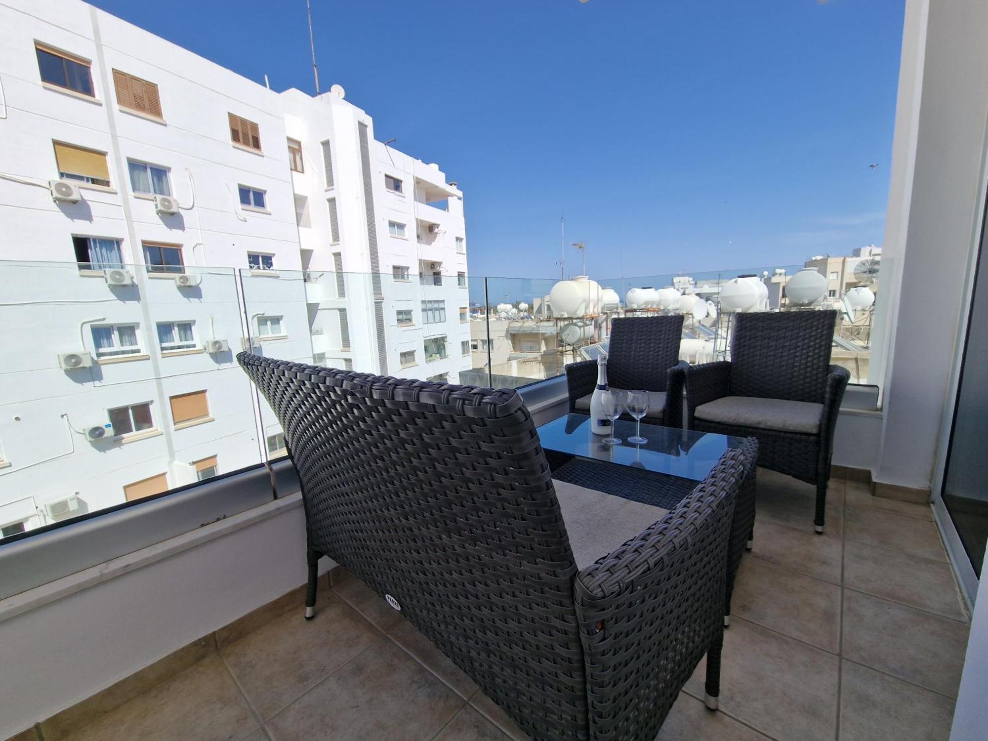 Tropical Paradise 200M From Finikoudes Beach Larnaca Zewnętrze zdjęcie