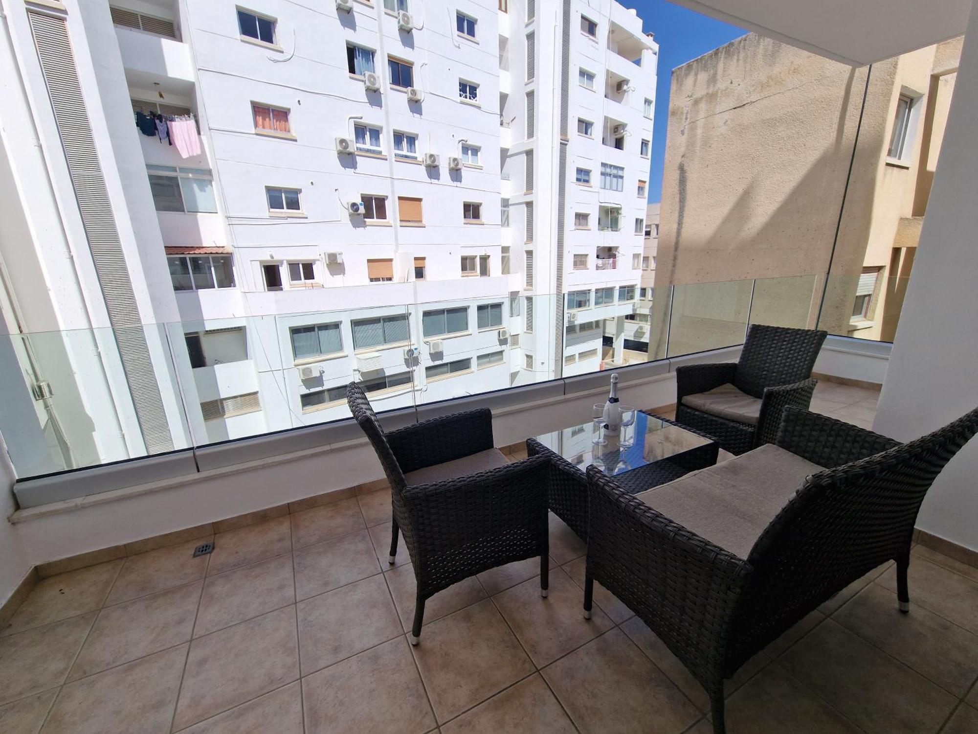 Tropical Paradise 200M From Finikoudes Beach Larnaca Zewnętrze zdjęcie